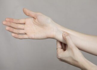 Titik Pijat Akupresur Yang Bisa Membantu Meredakan Sakit Lambung